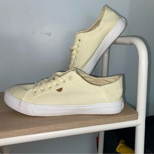 LAM SNEAKERS - SIZE 8